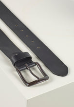 Load image into Gallery viewer, Howard Leather Belt Henric Black - Howard London