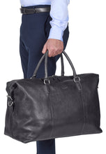 Load image into Gallery viewer, Weekend Bag Jacob Black - Howard London