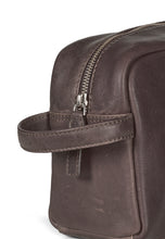 Load image into Gallery viewer, Howard Washbag Easton Dark Brown - Howard London