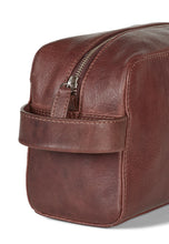 Load image into Gallery viewer, Toiletry Bag Ricky Brown - Howard London