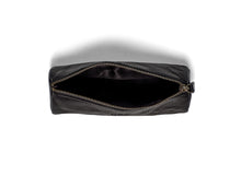 Load image into Gallery viewer, Howard Leather Case Gavin Black - Howard London