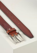 Load image into Gallery viewer, Leather Belt Matthew Brown - Howard London