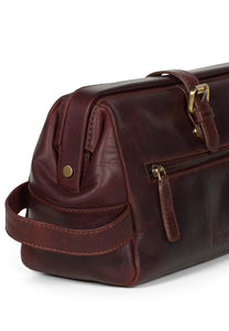 Washbag Ken Brown