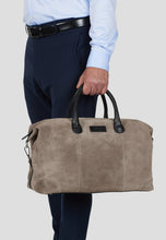 Load image into Gallery viewer, Weekend Bag Milo Suede Grey